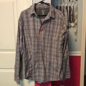 Mountain Hardwear Button-Up